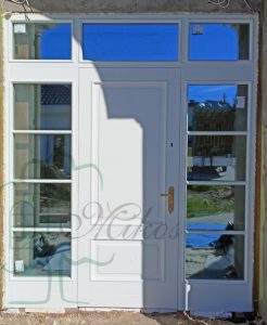 Drzwi drewniane skrzydło ROMAN z dostawkami i naświetlem (chowane zawiasy)