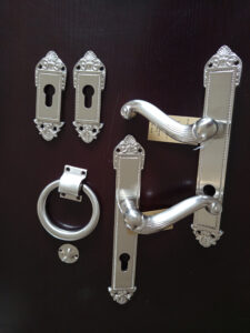 Klamka VINTAGE KP-1 + kołatka , kolor nikiel